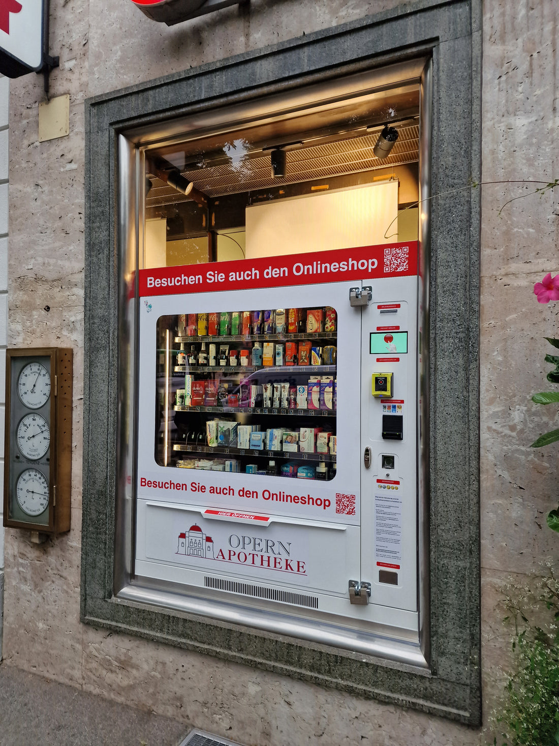 Warenautomat  Opern Apotheke Graz
